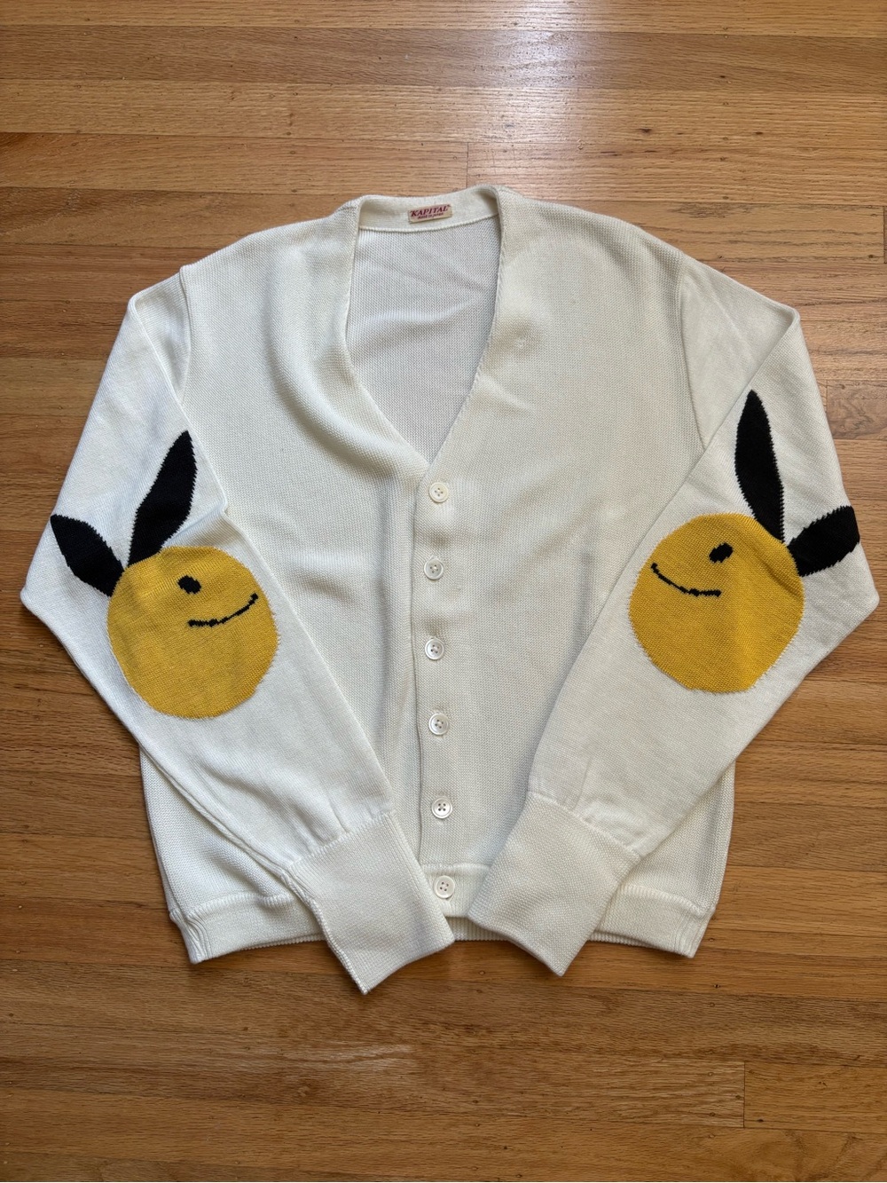 Kapital 10g Coneybowy Smiley Cardigan